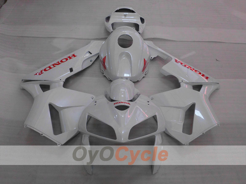 Carena a iniezione per CBR600RR anni 03-04 - Bianca - Stile Fabbrica #OYO87902564 Immagine principale del prodotto