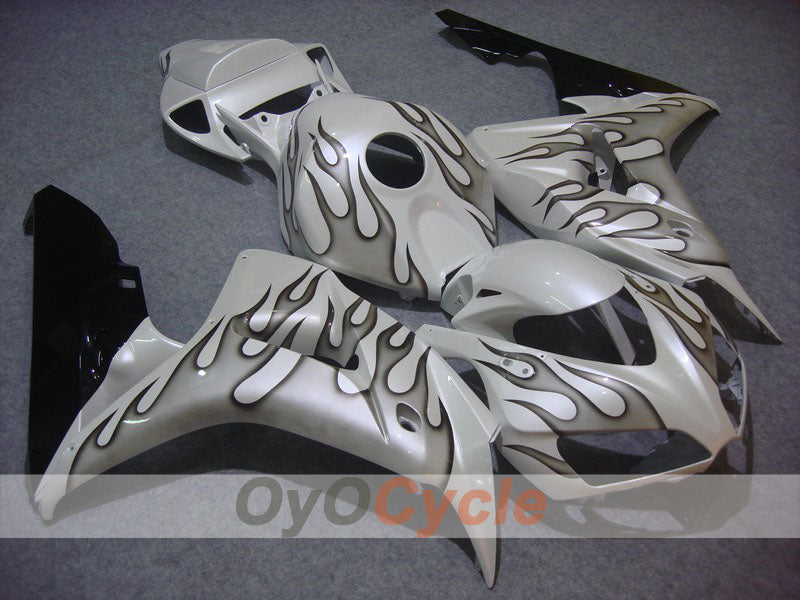 Kit carene a iniezione per CBR1000RR 06-07 - Bianco, Argento - Fiamma #OYO87900586 Immagine principale del prodotto