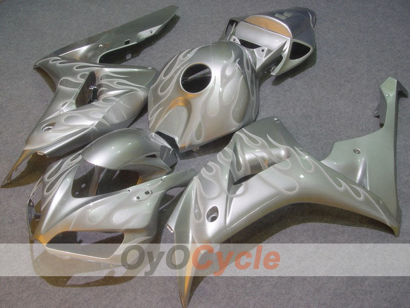 Kit carene a iniezione per CBR1000RR 06-07 - Bianco, Argento - Fiamma #OYO87900587 Immagine principale del prodotto